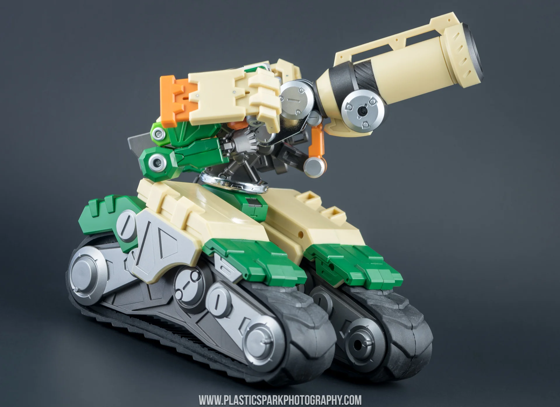 DX9 KALEIDOSCOPE FREEMAN 1　プラモデル Review - DX9 Kaleidoscope 01 - Freeman — Plastic Spark Photography